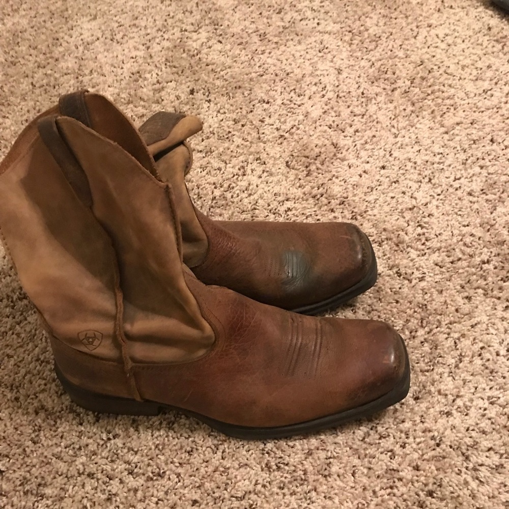 Men’s Ariat Rambler boots sz 13